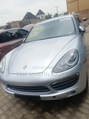 Porsche Cayenne 2013 Silver