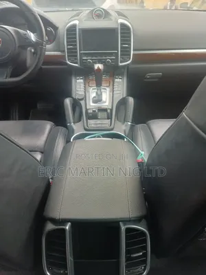 Porsche Cayenne 2013 Silver