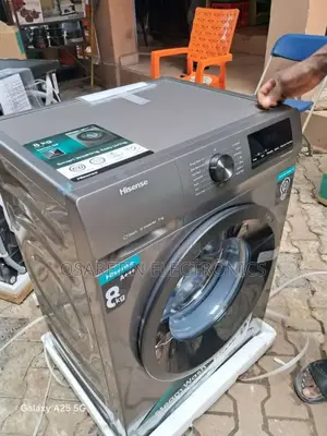Hisense Automatic Side Loader Washing Machine 8kg