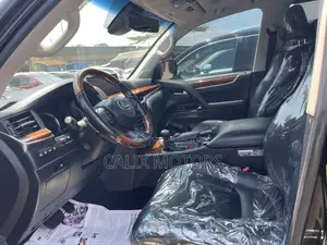 Lexus LX 2018 Black