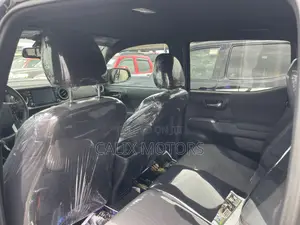 Toyota Tacoma 2020 Black
