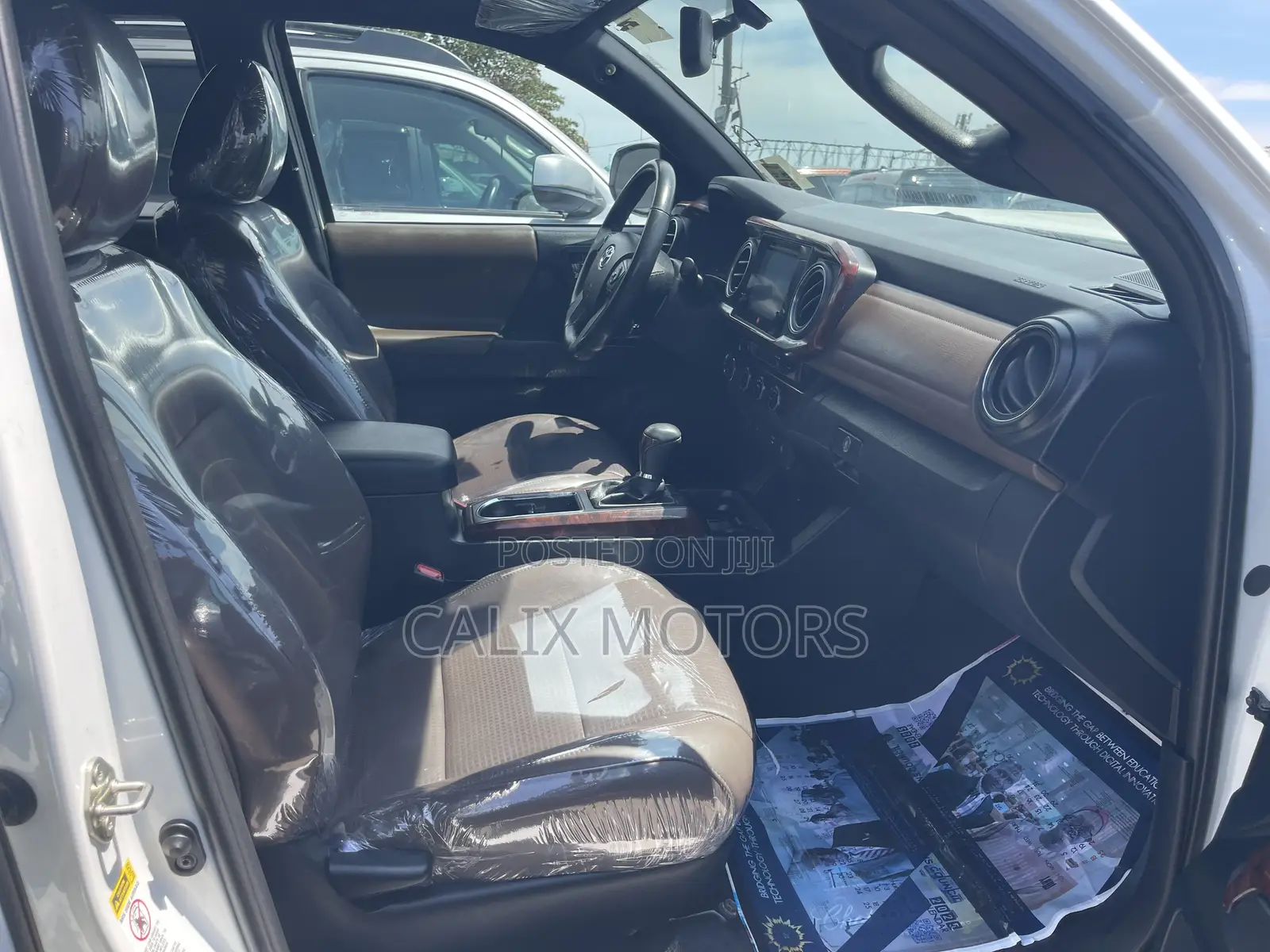 Toyota Tacoma 2018 White