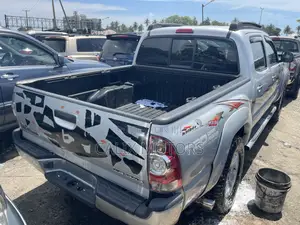 Toyota Tacoma 2009 Silver