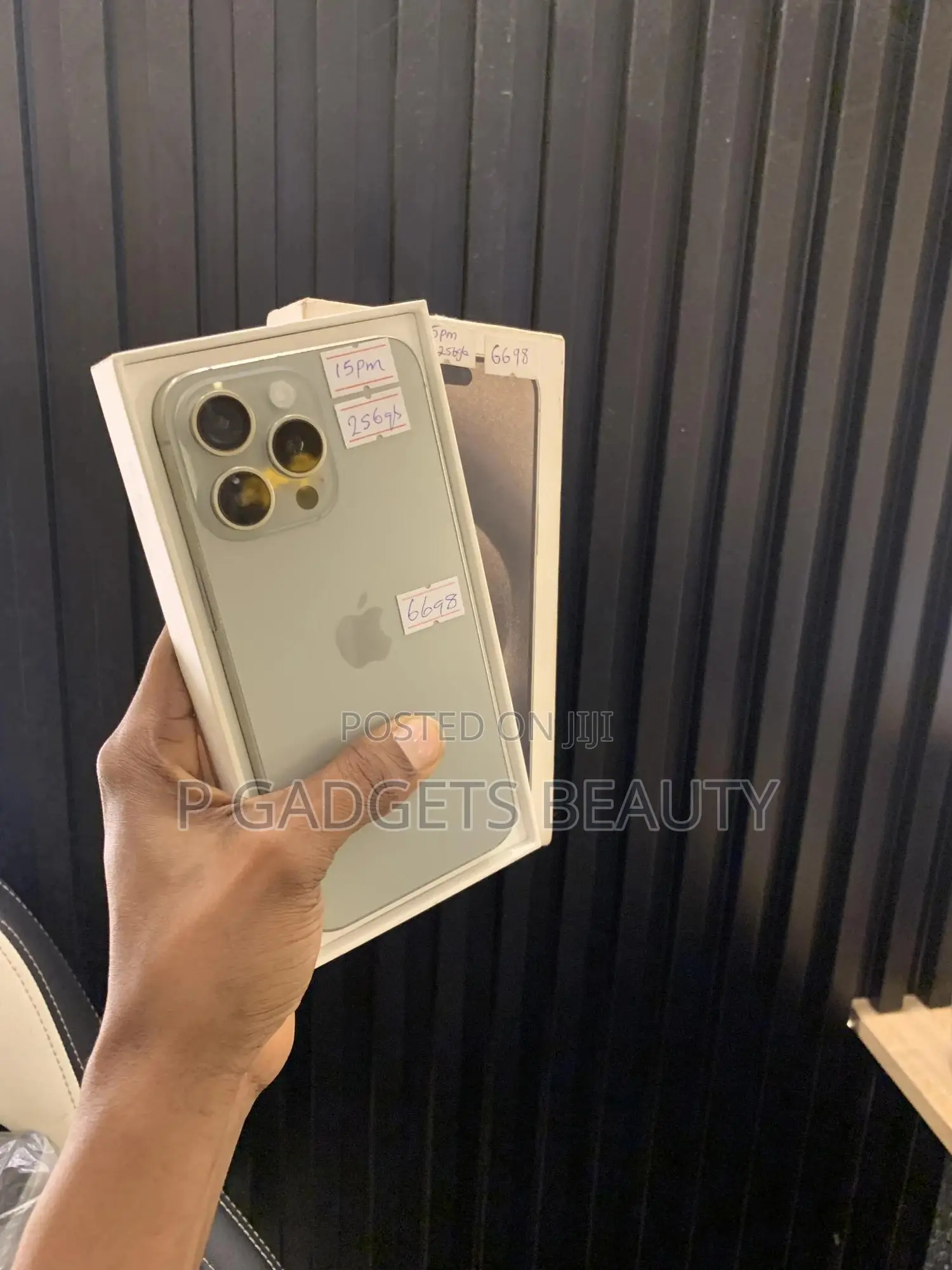 Apple iPhone 15 Pro Max 256 GB Silver