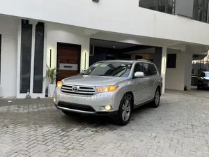 Toyota Highlander Limited 2011 Silver