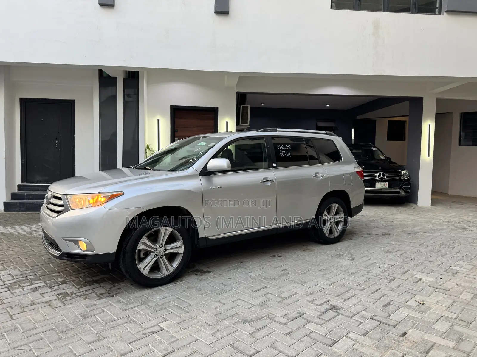 Toyota Highlander Limited 2011 Silver