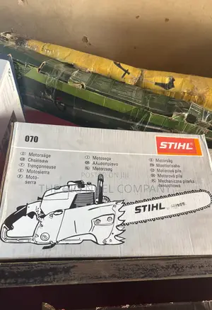 First Grade Original Chainsaw Machine 070