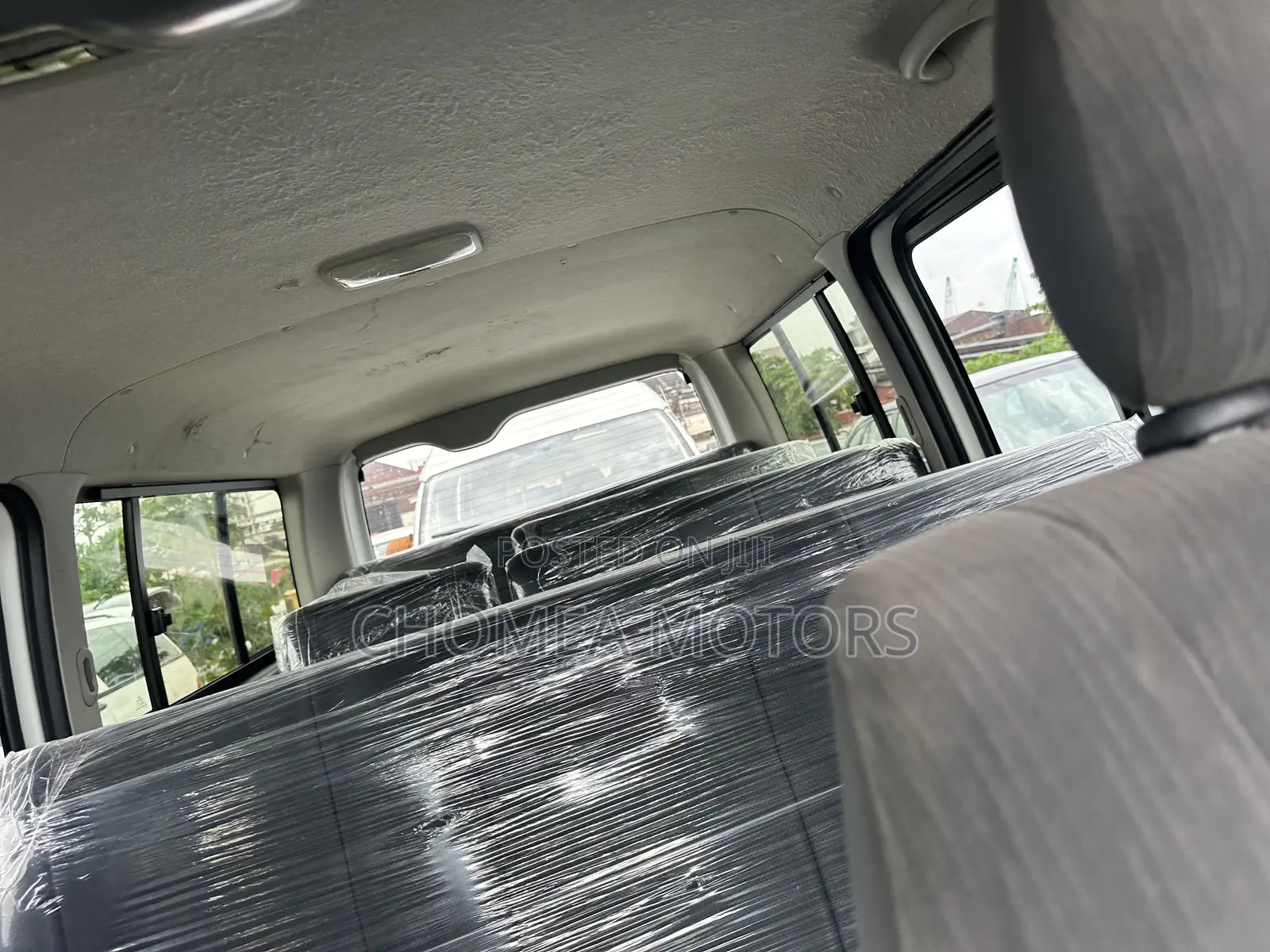 Toyota HiAce 2015 White