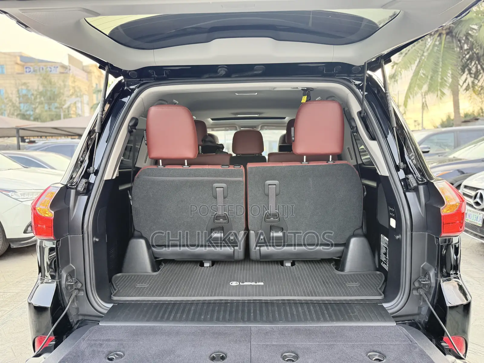Lexus LX 570 AWD 2018 Black