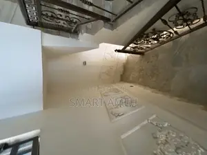 4bdrm Townhouse / Terrace in Palm Estate, Dawaki for rent