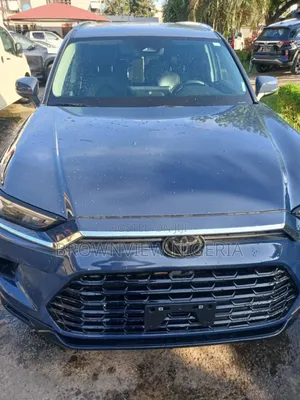 Toyota Highlander XSE FWD 2024 Silver