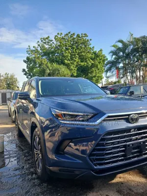 Toyota Highlander XSE FWD 2024 Silver