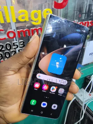 Samsung Galaxy Z Fold4 256 GB Gold