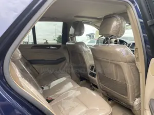 Mercedes-Benz M Class ML350 4MATIC 4dr SUV AWD (3.5L 6cyl 7A) 2015 Blue