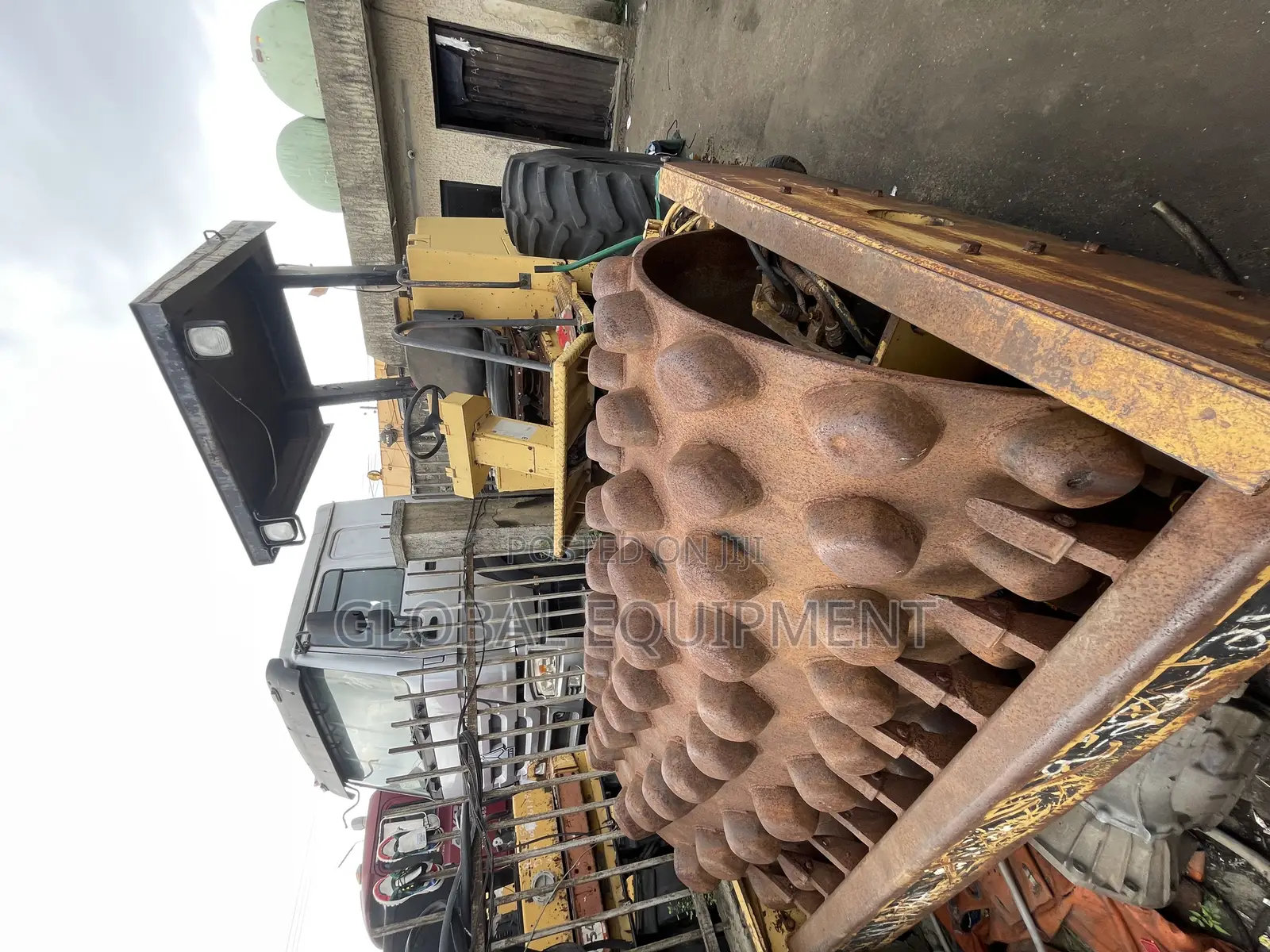 Caterpillar Roller