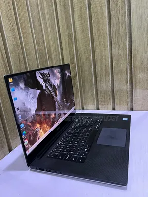 Laptop Dell Precision 5520 16GB Intel Core I7 SSD 256GB
