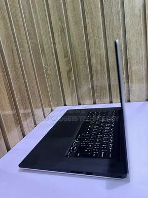 Laptop Dell XPS 15 9570 16GB Intel Core I9 SSD 512GB