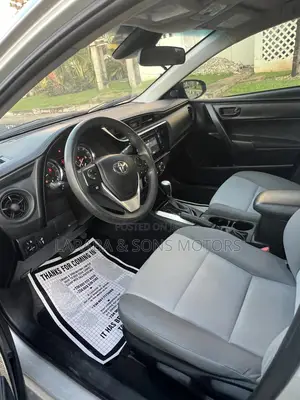 Toyota Corolla LE Eco (1.8L 4cyl 2A) 2018 Silver
