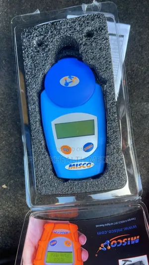 Digital Refractometer