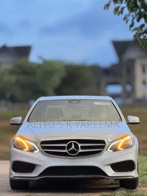 Mercedes-Benz E350 Base 4Matic Sedan AWD (3.5L 6cyl 7A) 2015 Blue