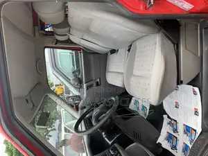 Volkswagen Transporter 2004 Red