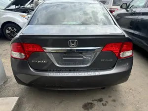 Honda Civic 2010 Gray