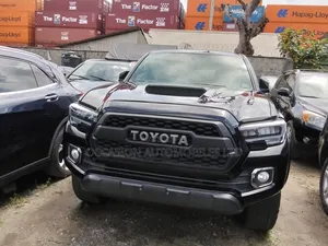 Toyota Tacoma 2018 Black