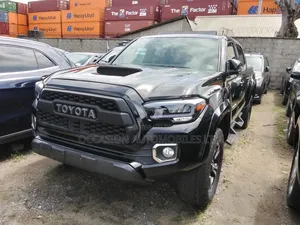 Toyota Tacoma 2018 Black