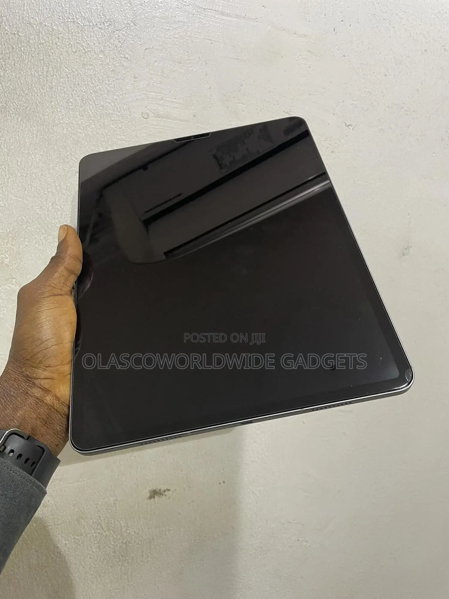 Apple iPad Pro (2022) 128 GB Gray