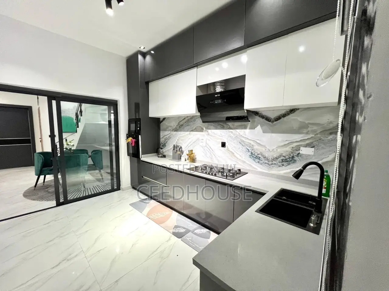 Luxurious 4 Bedroom Duplex