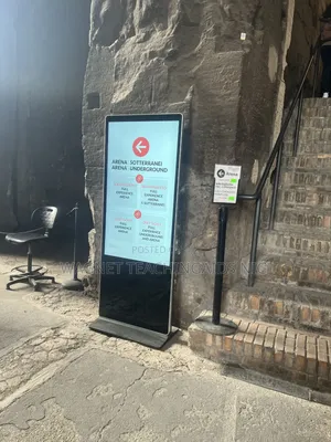 Free Delivery Of Digital Signage 55inches