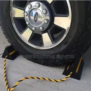 Aircraft Rubber Wheel Chock 2pcs/Set For Hangars In Nigeria
