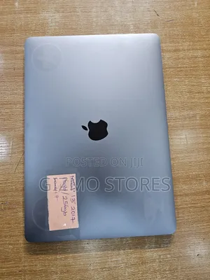 Laptop Apple MacBook Pro 2017 16GB Intel Core I7 SSD 256GB