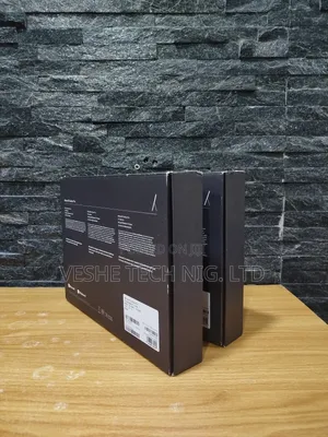 New Microsoft Surface Pro 11th Edition, a Copilot+ PC 16GB SSD 1T