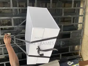 Unique Collapsible Box