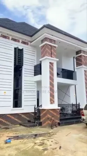 4bdrm Duplex in Imsu Staff Quarters for sale