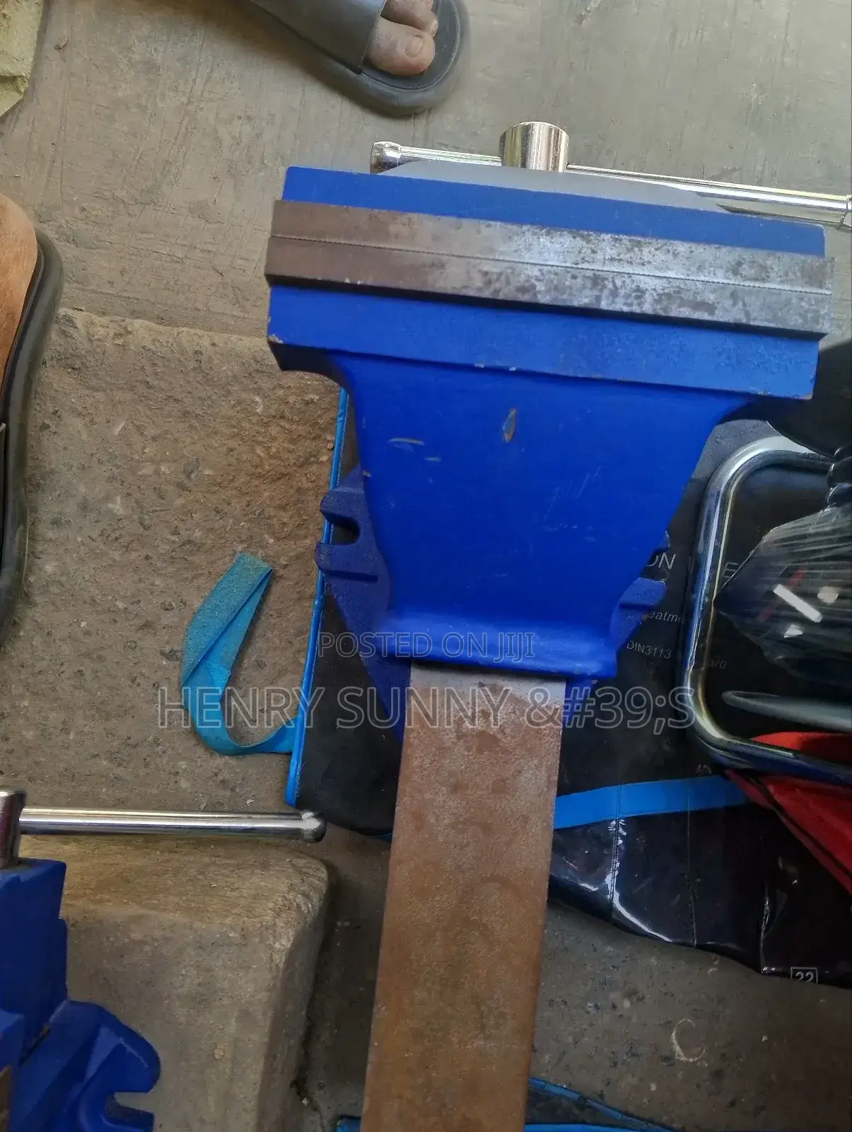 Bench Vice Machine 8"