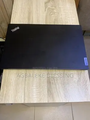 Laptop Lenovo ThinkPad E15 8GB Intel Core i5 SSD 256GB