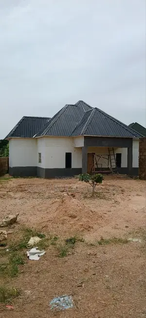 3bdrm Bungalow in Jos for sale
