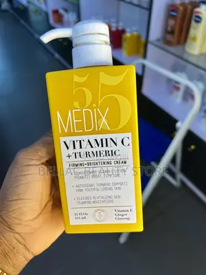 Medix 5.5 Vitamin C + Turmeric Lotion