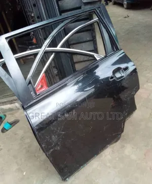 Toyota Highlander 2012 Model Empty Door Back Left