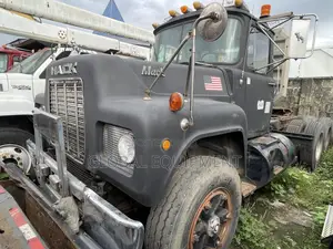 Mack Tractor