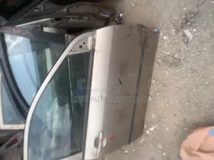 Toyota Corolla Front Right Door Empty 05 Model