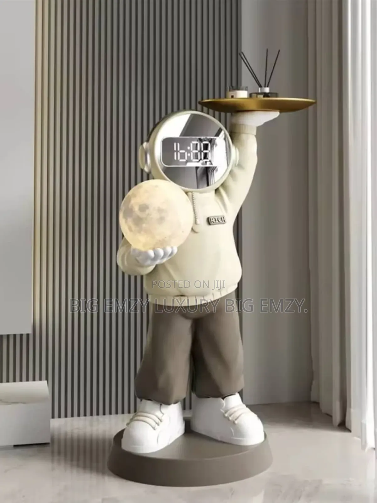 Modern Astronaut Moon Statue Floor Lamps