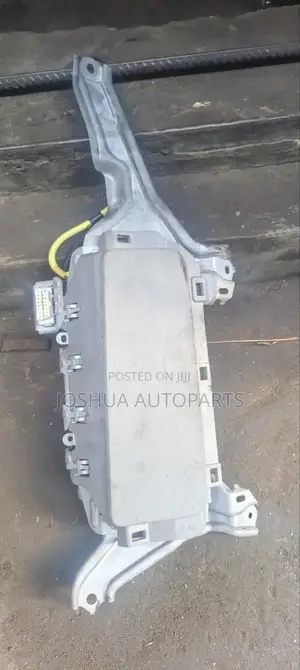 Toyota Sienna, Driver Knee Airbag, 2012-2014
