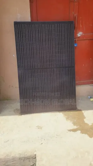 450w All Black Mono Solar Panel Available