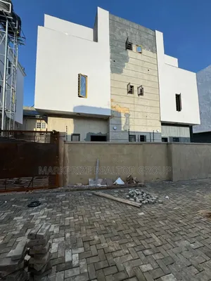 4bdrm Duplex in GRA Phase 1 for sale