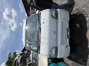 Suzuki Every 2010 White
