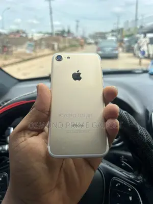 Apple iPhone 7 32 GB Gold