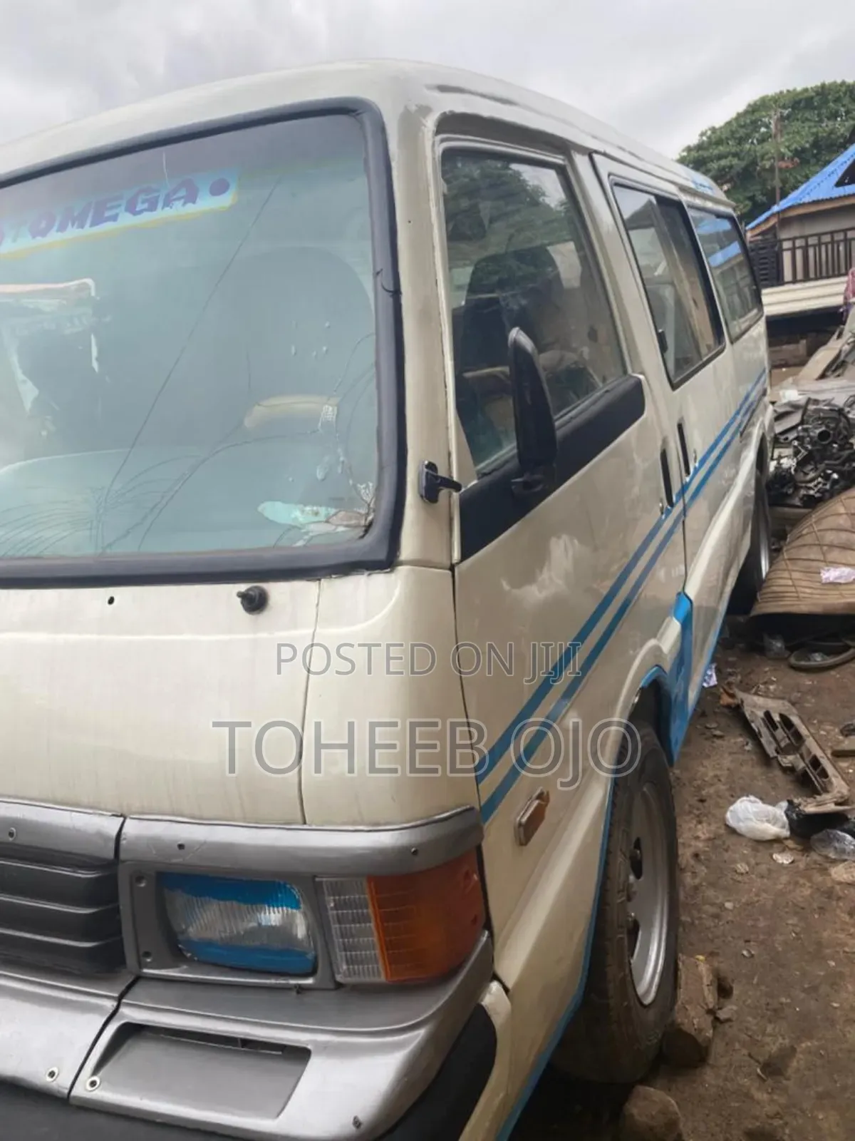 Mazda E2000 1999 White